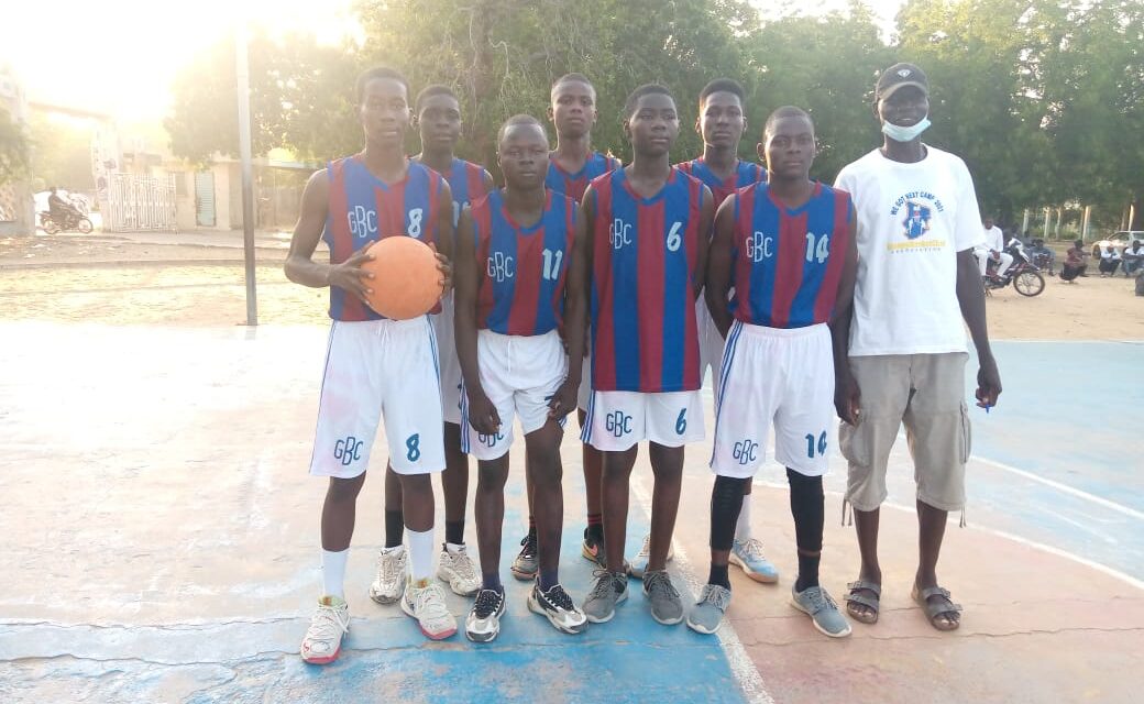 Le championnat de la ligue provinciale de basketball de Ndjamena,  l’équipe de Gassi bat le club Académie basketball par 21 points contre 15 ….