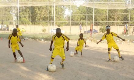 Sport : Formation à la base – L’École de football Retrouvailles: réservoir de talents futurs.