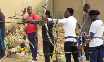 Sport: l’archere Maria hallas poursuit ses entraînements à Ndjamena.