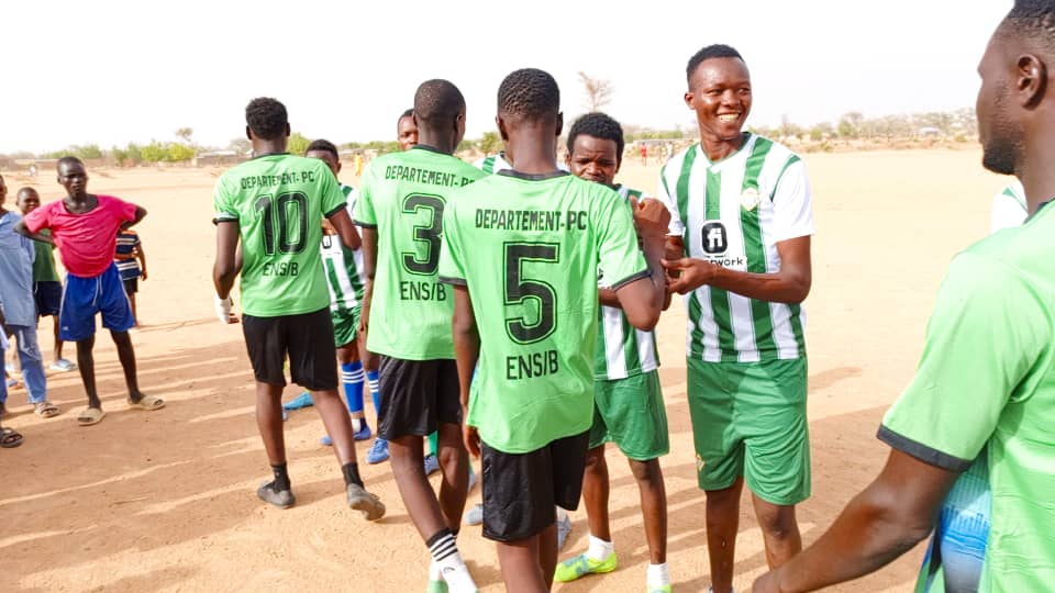 FOOTBALL : TOURNOI INTER FILIÈRE ÉCOLE NORMALE SUPÉRIEURE DE BONGOR : PHYSIQUE CHIMIE VS HISTOIRE GÉO