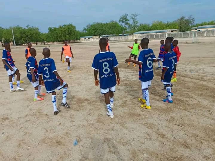 Football : Premier match amical de Logone Football Academy face au Centre Multi-sports de Kaélé.