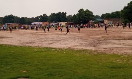 Football : Un match amical à Koumra entre les jeunes des quartiers.