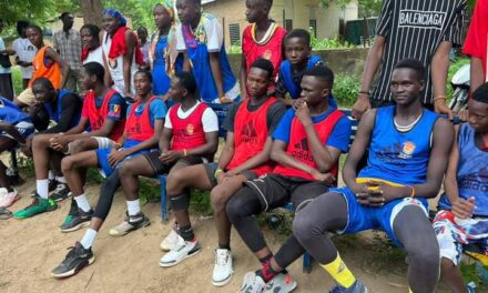 Basketball : le DCT a organisé un match amical hier au Lycée du Sacré-Cœur.