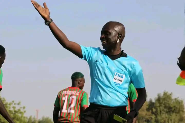 Football : Mohamed Allaou arbitre le match retour de la Coupe de la Confédération entre Pyramids et l’Armée Rwandaise