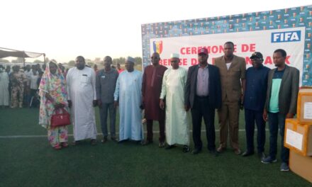 Football : cérémonie de remise de ballons par la fédération tchadienne de football aux différents clubs et la ligue provinciale de Ndjamena ce jour, 24 octobre 2024 au stade académie de Farcha.