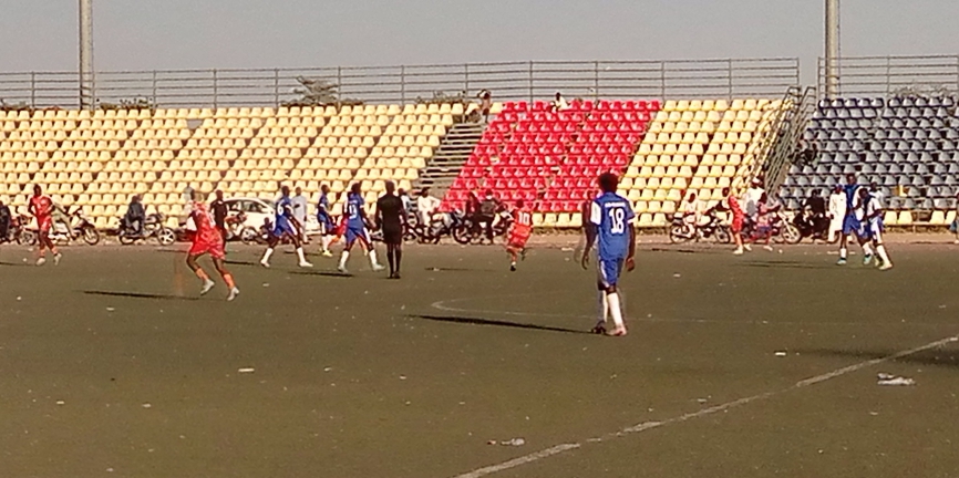 Football: le club militaire As Dgssie reprend l’avantage face à FC Yves.