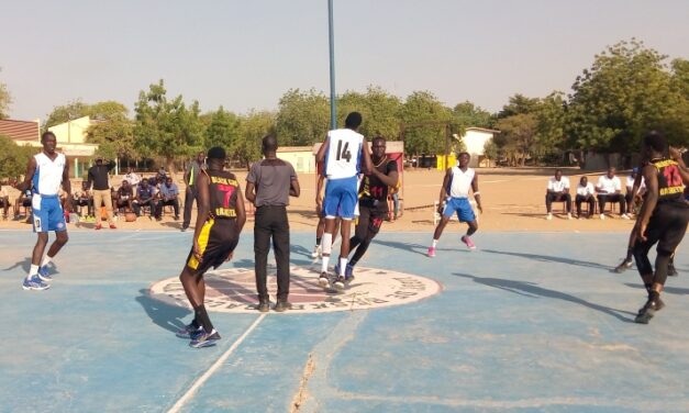 Basketball : les Lamantins leaders du championnat tombent