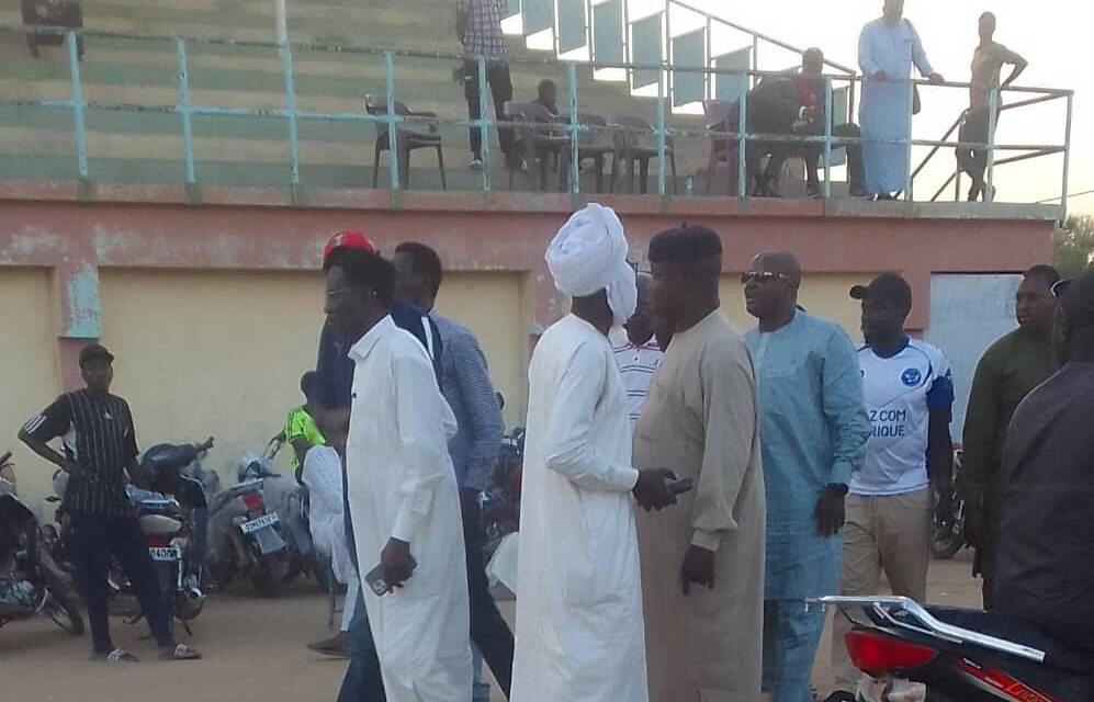 Football : Altercation au Stade de Paris Congo : Quand un t-shirt et un décapsuleur allument la mèche !