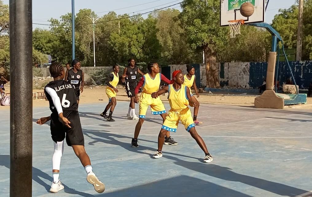 Basketball championnat féminin : victoire écrasante de Black Cab face à Amtock city.