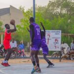 Basketball championnat Masculin :  le coach innocent Maoudoutou renverse son confrère Alladoum Ngaryambang.