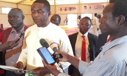 Sport : le président de la fédération tchadienne de karaté et discipline assimilées Tchang Wey Tchang Houloulou a annoncé par un point de presse ce 08 juin l&rsquo;ouverture du championnat de l&rsquo;union des fédérations africaine de karaté ( UFAk) à Ndjamena.