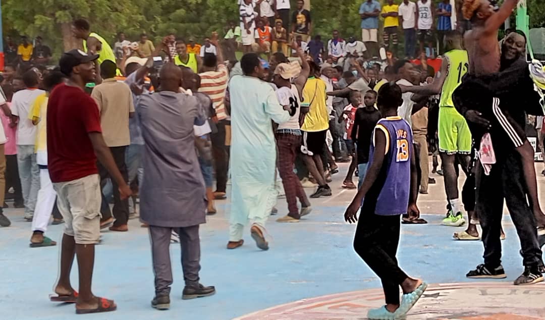 Basketball play-off : un coaching réussi pour Hervé Madjissey et crée de suspens pour la course au titre du champion de Ndjamena.