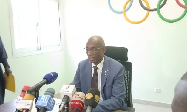 Sport :  Par un point de presse,le président  de COST Idriss Dokony Adiker annonce sa candidature.