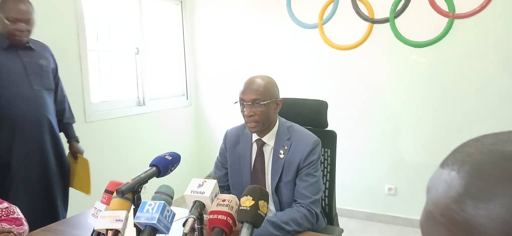Sport :  Par un point de presse,le président  de COST Idriss Dokony Adiker annonce sa candidature.