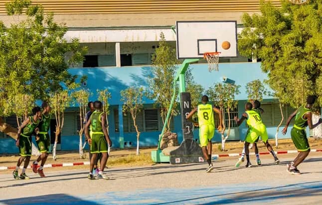 Basketball championnat de Ndjamena : les jeunes de Bourgeon basketball ont écrasé  ABB.