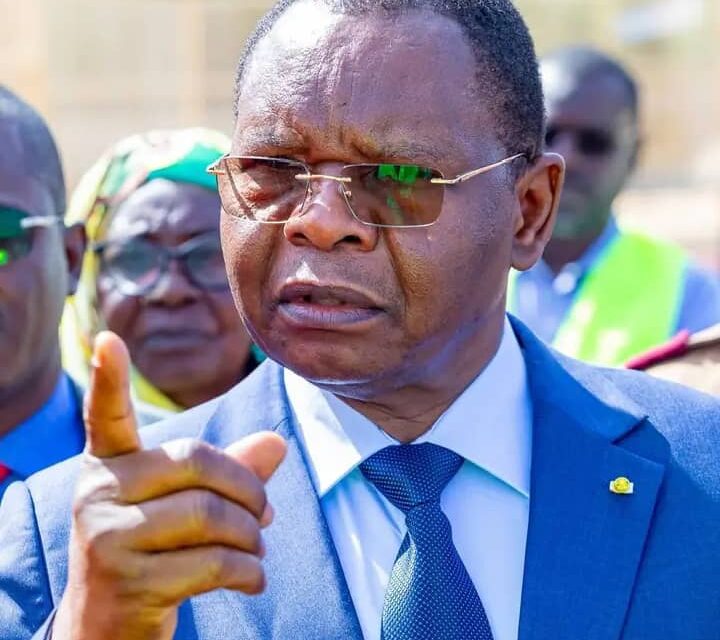 Sport : le stade Idriss Mahamat Ouya, un ultimatum de trop, le premier ministre Allahmaye Alina frappe sur la table.