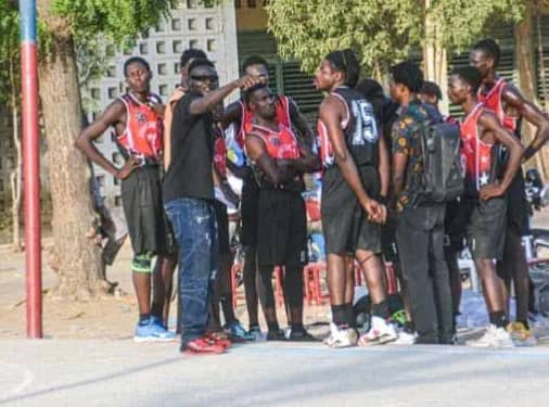 Basketball championnat de Ndjamena : Jurassic d&rsquo;Abena gagne le duel face à Espoir basketball de koundoul.