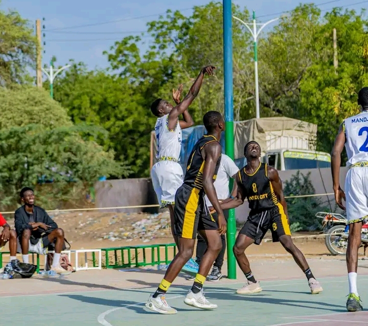 Basketball championnat de Ndjamena : sahel king domine Amtock city.